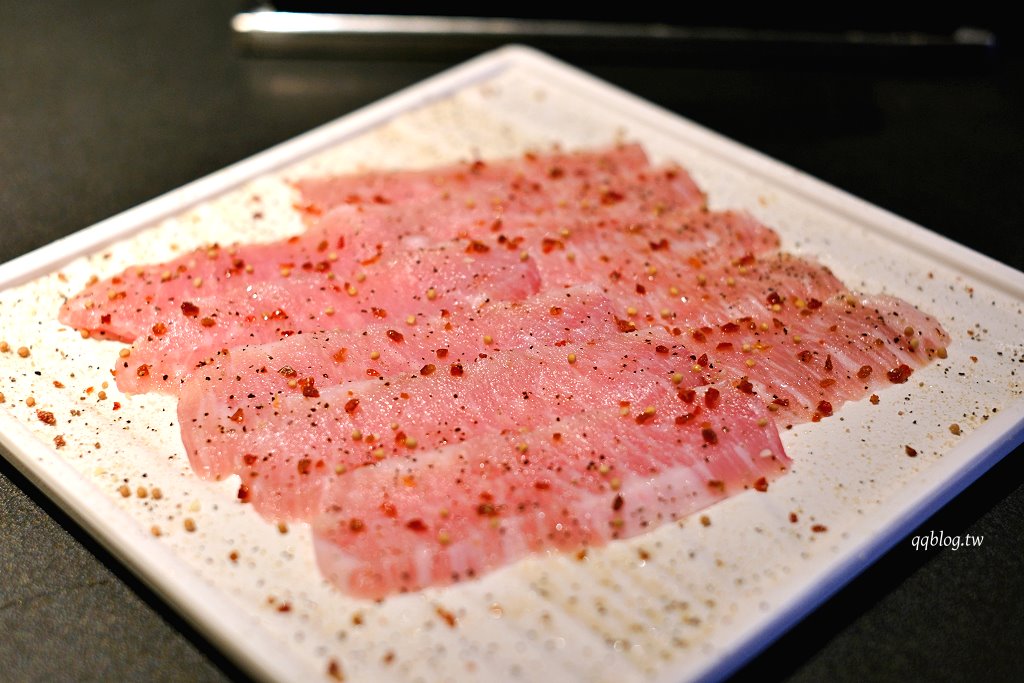 台中北屯︱茶六燒肉堂 東山店.新年限定躍馬迎春雙人套餐,八種牛肉部位吃的很過癮 @QQ的懶骨頭 台中北屯︱茶六燒肉堂 東山店.新年限定躍馬迎春雙人套餐,八種牛肉部位吃的很過癮 @QQ的懶骨頭
