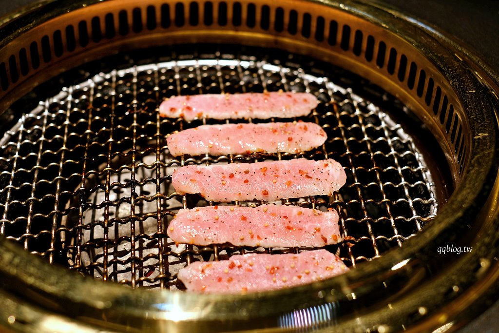 台中北屯︱茶六燒肉堂 東山店.新年限定躍馬迎春雙人套餐,八種牛肉部位吃的很過癮 @QQ的懶骨頭 台中北屯︱茶六燒肉堂 東山店.新年限定躍馬迎春雙人套餐,八種牛肉部位吃的很過癮 @QQ的懶骨頭