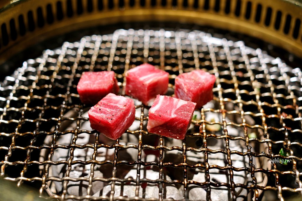 台中北屯︱茶六燒肉堂 東山店.新年限定躍馬迎春雙人套餐,八種牛肉部位吃的很過癮 @QQ的懶骨頭 台中北屯︱茶六燒肉堂 東山店.新年限定躍馬迎春雙人套餐,八種牛肉部位吃的很過癮 @QQ的懶骨頭
