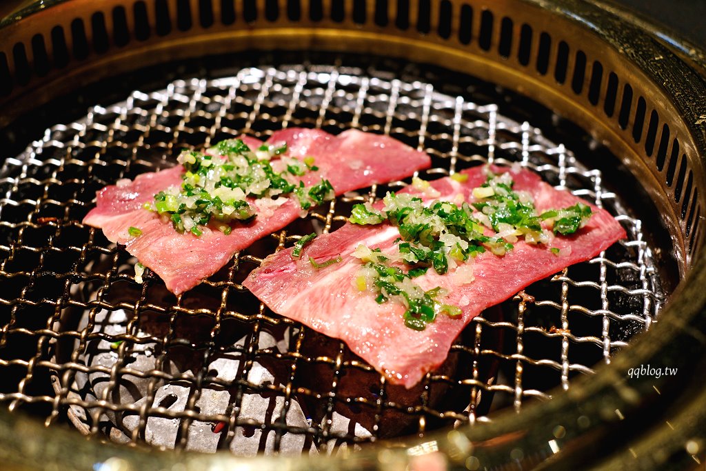 台中北屯︱茶六燒肉堂 東山店.新年限定躍馬迎春雙人套餐,八種牛肉部位吃的很過癮 @QQ的懶骨頭 台中北屯︱茶六燒肉堂 東山店.新年限定躍馬迎春雙人套餐,八種牛肉部位吃的很過癮 @QQ的懶骨頭