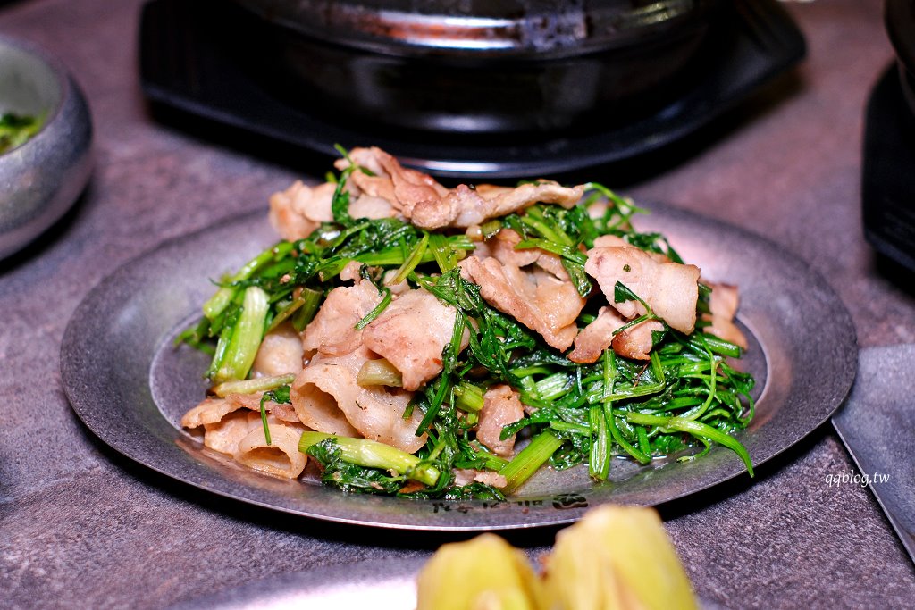 台中西區︱聖水洞水芹燒酒屋．台灣第一家水芹料理餐廳 @QQ的懶骨頭