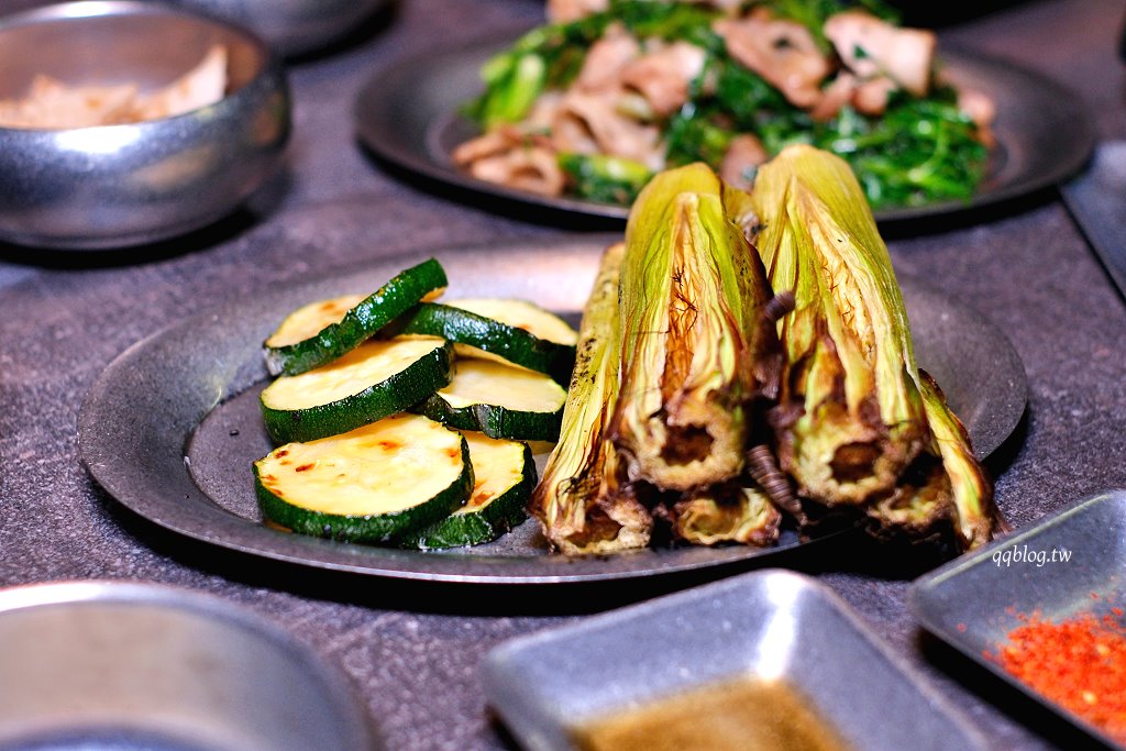 台中西區︱聖水洞水芹燒酒屋．台灣第一家水芹料理餐廳 @QQ的懶骨頭