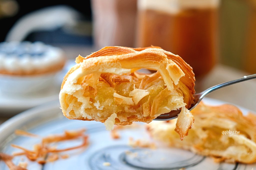 彰化︱浮生咖啡 Floathing Cafe．純白色貨櫃屋咖啡館，特調咖啡好喝 @QQ的懶骨頭