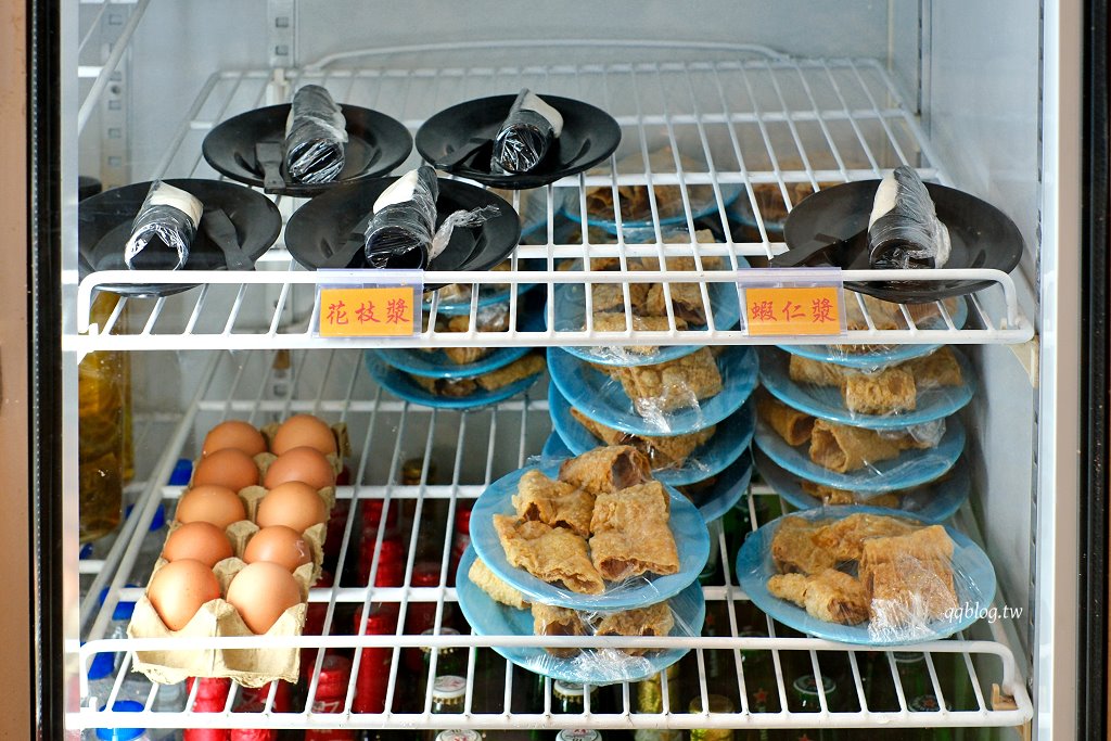 台中北屯︱食藝石頭火鍋 水湳店.傳統現炒火鍋,環境有著濃濃的復古情懷 @QQ的懶骨頭 台中北屯︱食藝石頭火鍋 水湳店.傳統現炒火鍋,環境有著濃濃的復古情懷 @QQ的懶骨頭