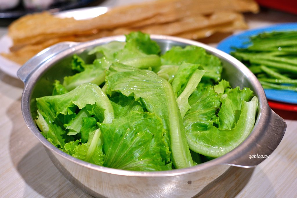 台中北屯︱食藝石頭火鍋 水湳店.傳統現炒火鍋,環境有著濃濃的復古情懷 @QQ的懶骨頭 台中北屯︱食藝石頭火鍋 水湳店.傳統現炒火鍋,環境有著濃濃的復古情懷 @QQ的懶骨頭