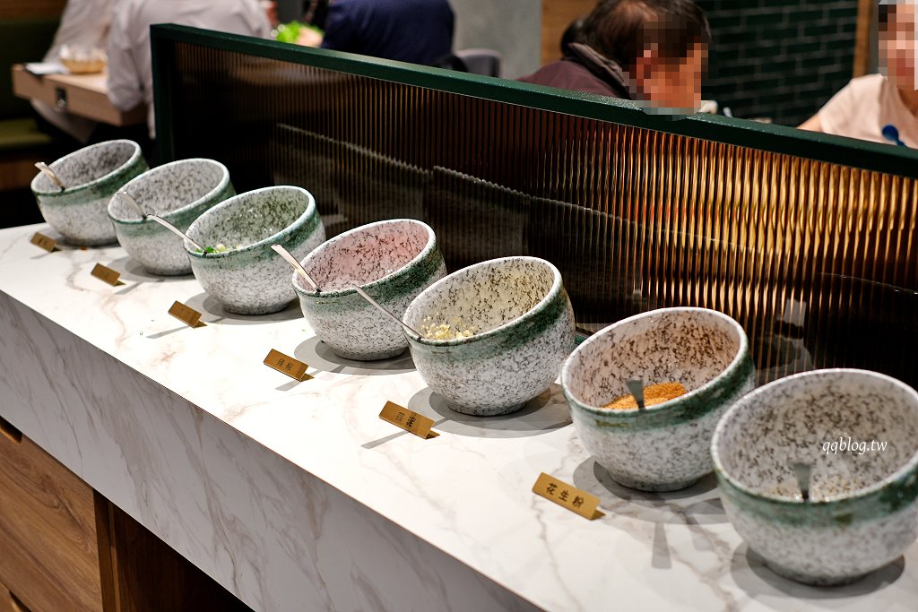 台中北屯︱老沙茶潮汕火鍋．手炒沙茶香氣濃，食材新鮮價位偏高 @QQ的懶骨頭