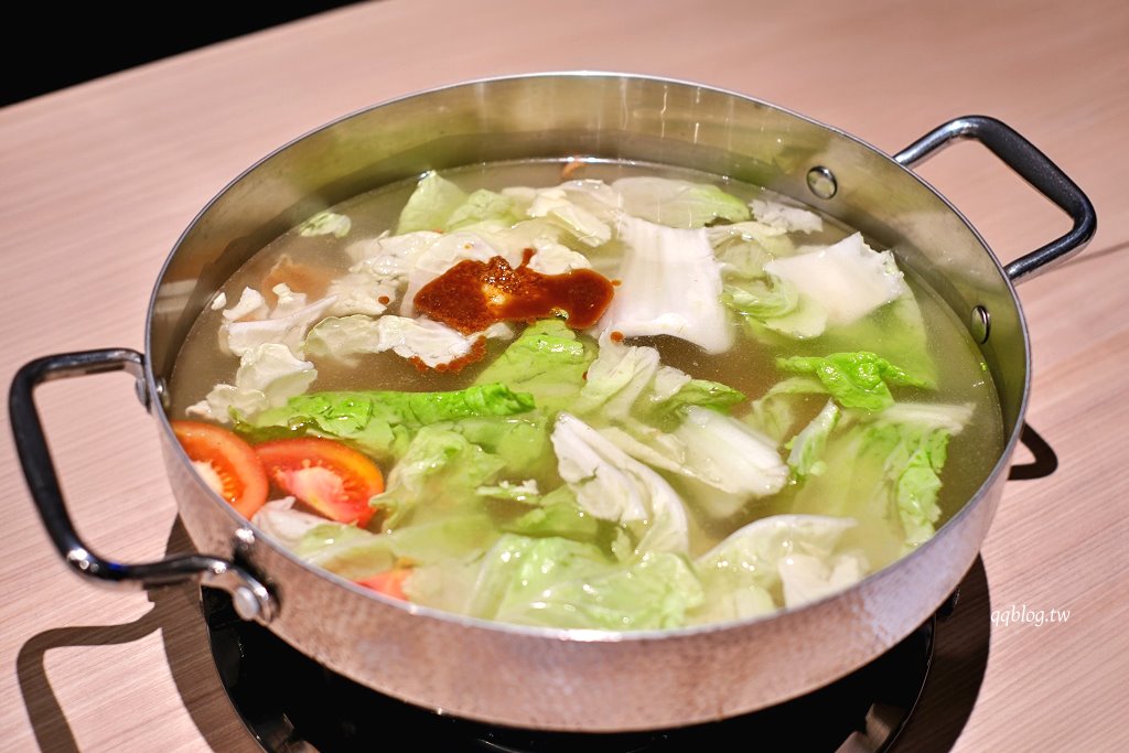 台中北屯︱老沙茶潮汕火鍋．手炒沙茶香氣濃，食材新鮮價位偏高 @QQ的懶骨頭