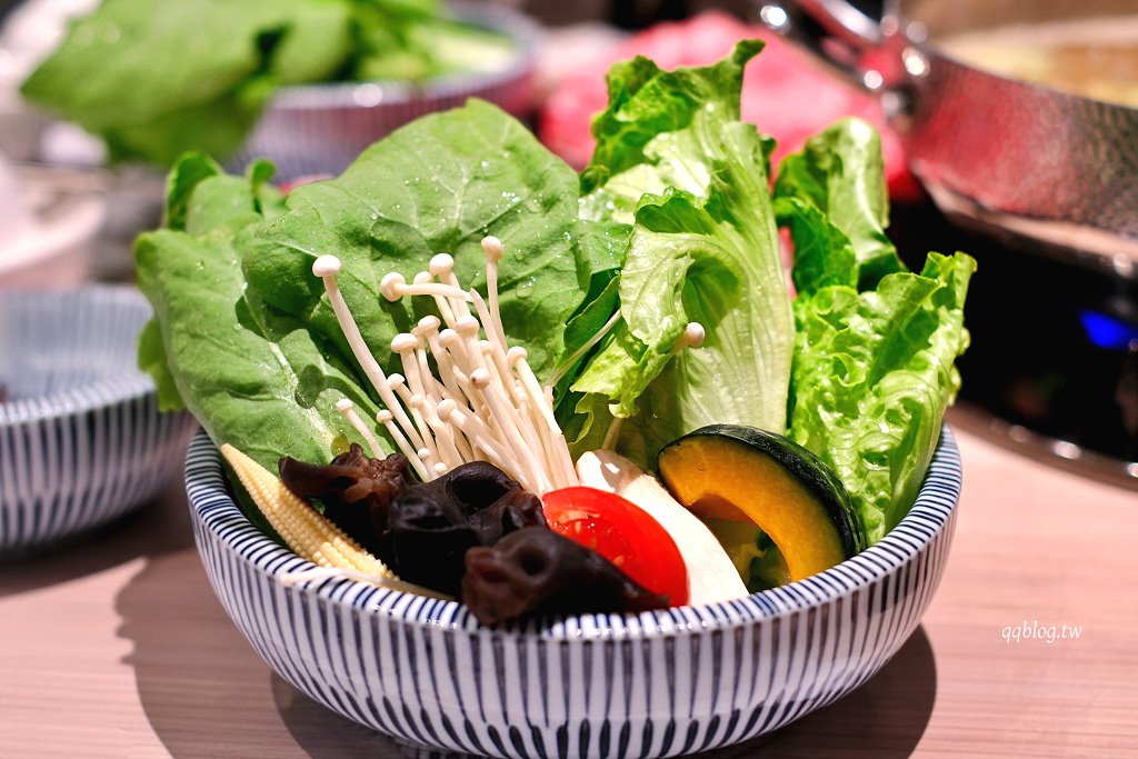 台中北屯︱老沙茶潮汕火鍋．手炒沙茶香氣濃，食材新鮮價位偏高 @QQ的懶骨頭