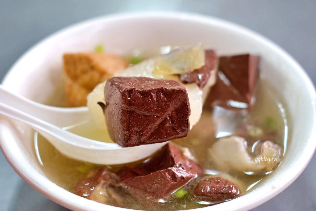台中東勢︱阿婆炒麵．東勢人氣早午餐，簡單又不失美味，一碗就可以吃很飽 @QQ的懶骨頭