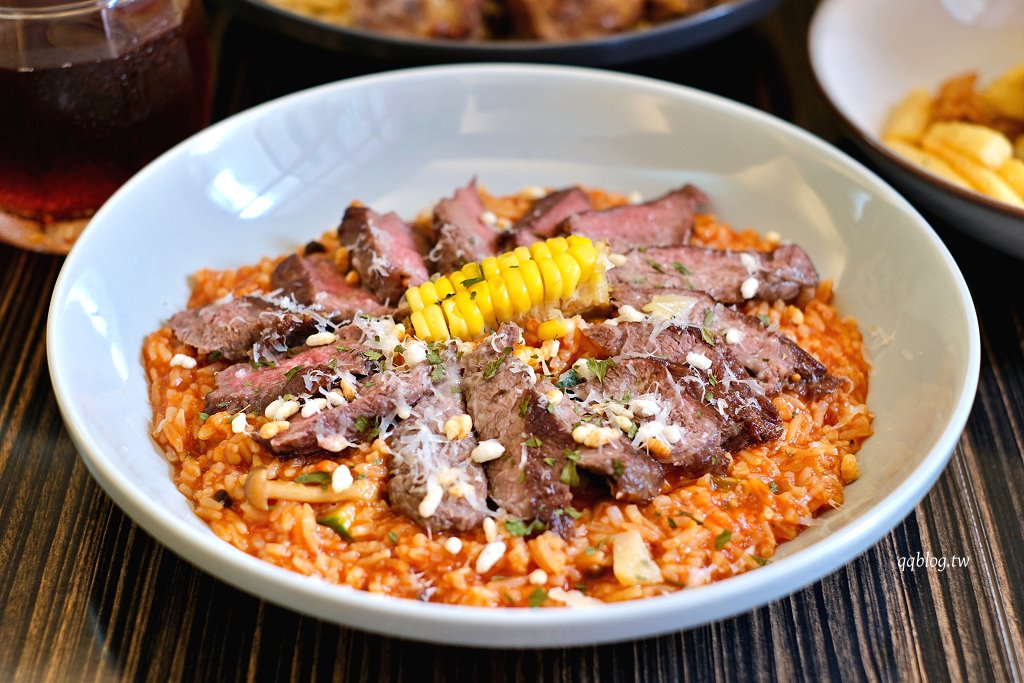 高雄前金︱夯漫廚房 HunMan Kitchen.巷子裡的美味小店,份量十足價格親民 @QQ的懶骨頭 高雄前金︱夯漫廚房 HunMan Kitchen.巷子裡的美味小店,份量十足價格親民 @QQ的懶骨頭