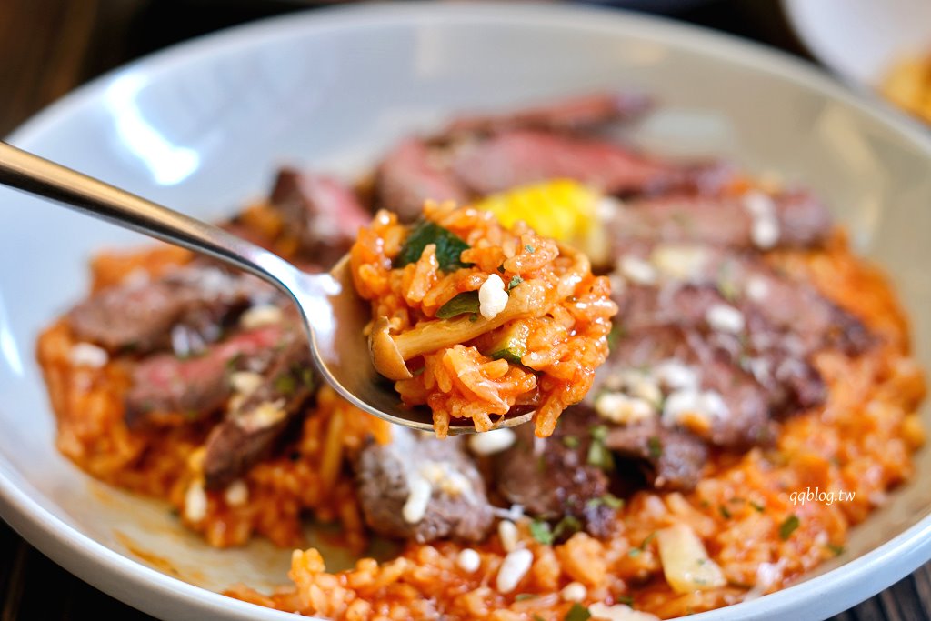 高雄前金︱夯漫廚房 HunMan Kitchen.巷子裡的美味小店,份量十足價格親民 @QQ的懶骨頭 高雄前金︱夯漫廚房 HunMan Kitchen.巷子裡的美味小店,份量十足價格親民 @QQ的懶骨頭