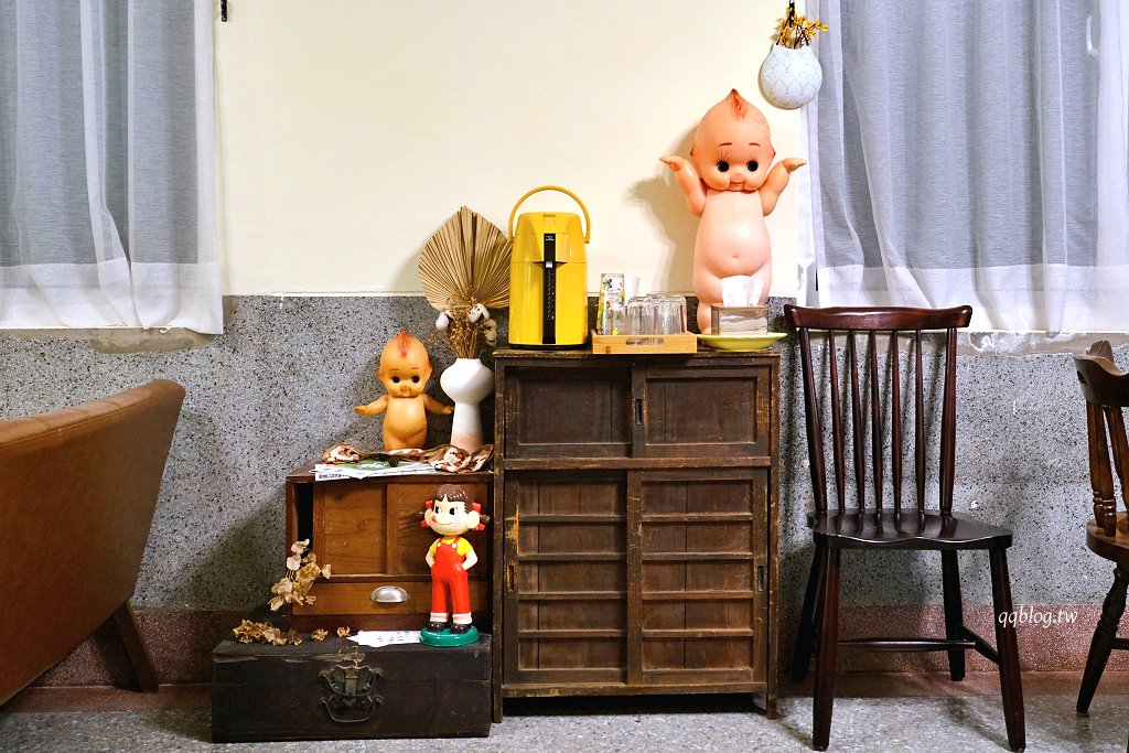 高雄前金︱晴。晨甜點咖啡．結合選物店的老宅甜點咖啡 @QQ的懶骨頭