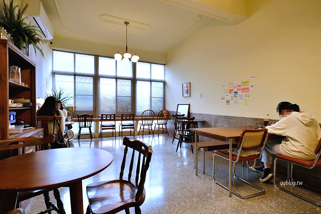 高雄前金︱晴。晨甜點咖啡．結合選物店的老宅甜點咖啡 @QQ的懶骨頭