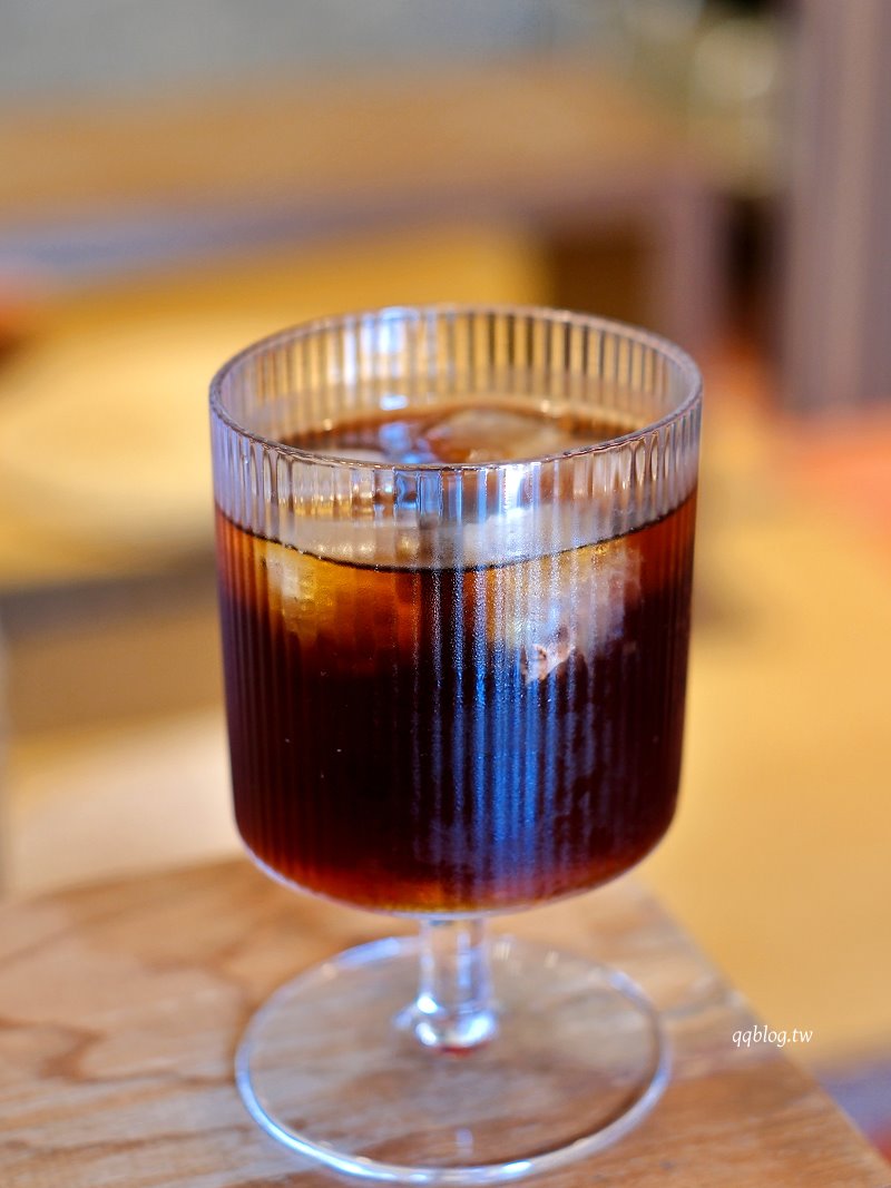 台中大肚︱一斤面包．大肚山上三合院裡的麵包香，一個星期只營業五、六、日 @QQ的懶骨頭