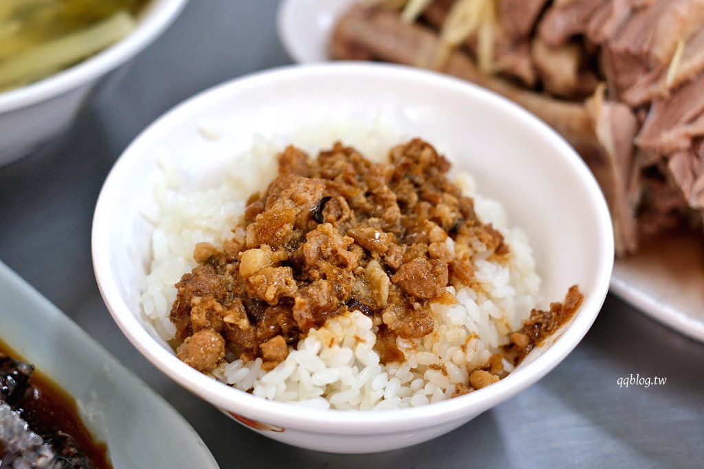 台中大肚︱王田鵝肉．運匠司機最愛的鵝肉店，超大一盤吃的很過癮 @QQ的懶骨頭