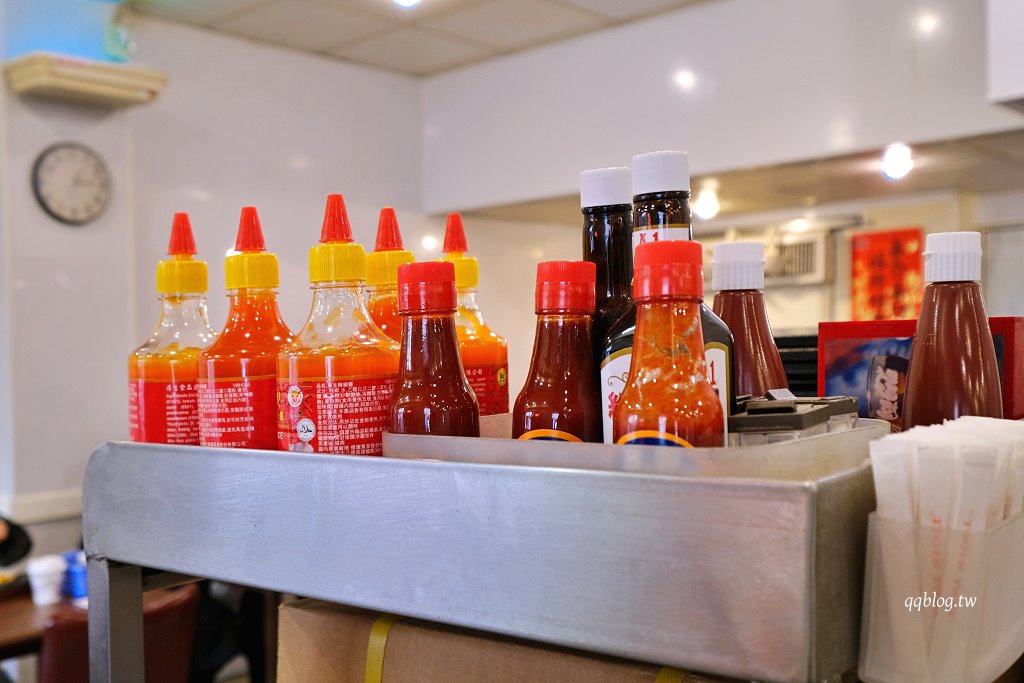 彰化︱慶豐牛排專賣店．飄香40餘年台式牛排館，全天候營業，不管什麼時候都在排隊 @QQ的懶骨頭