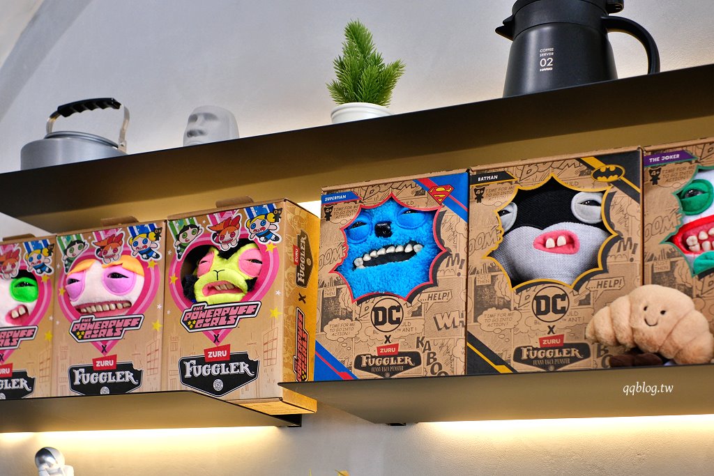 台中大甲︱ME-iN Coffee Roasters 米伊咖啡 ．大甲質感咖啡館，招牌水果千層捲必點 @QQ的懶骨頭