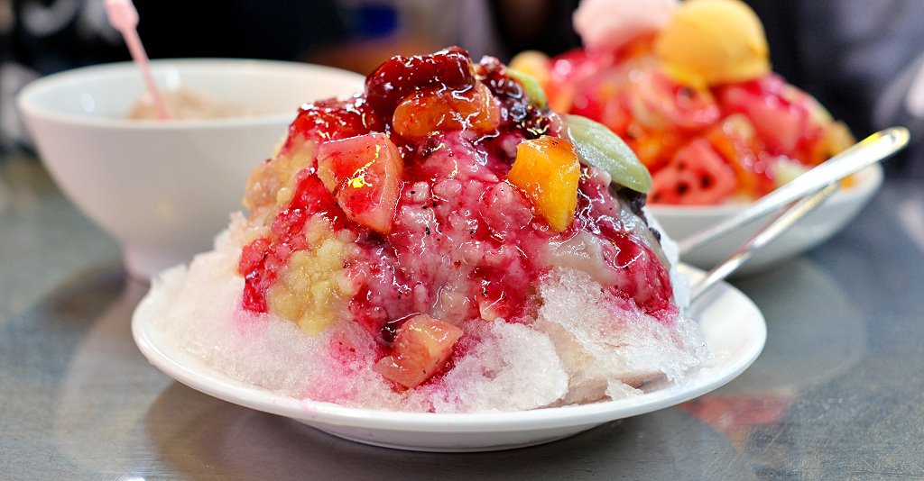 高雄鹽埕︱高雄婆婆冰創始總店．鹽埕人氣冰品，維持了百年的好味道 @QQ的懶骨頭