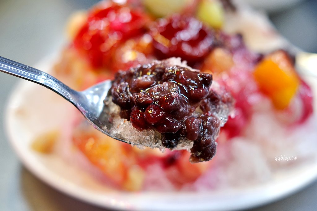 高雄鹽埕︱高雄婆婆冰創始總店．鹽埕人氣冰品，維持了百年的好味道 @QQ的懶骨頭