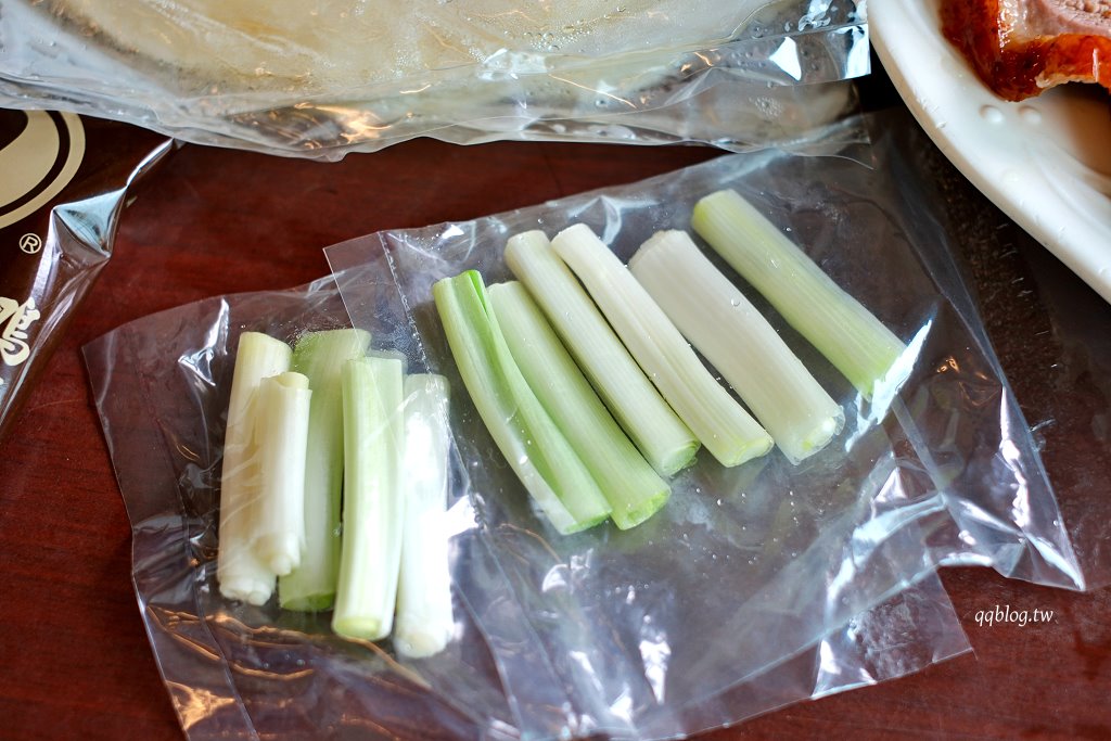 高雄仁武︱仁武烤鴨．下午2:00才營業，生意還是好到爆炸的美味烤鴨 @QQ的懶骨頭