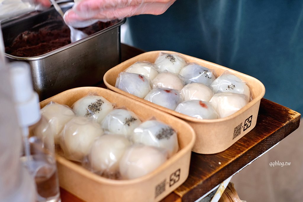 台中東勢︱木子家客家麻糬．一人作業的腳踏車麻糬，現點現包口感很好，晚來真的吃不到 @QQ的懶骨頭