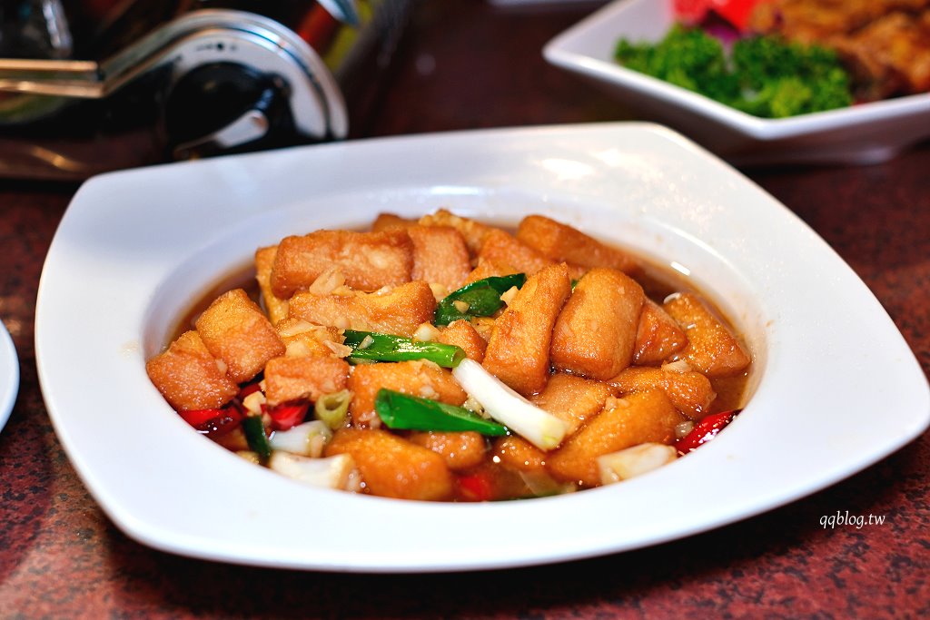 台中北屯︱溫叨古早味料理餐廳．三合院裡的古早味料理，連續多年獲得米其林指南推薦 @QQ的懶骨頭