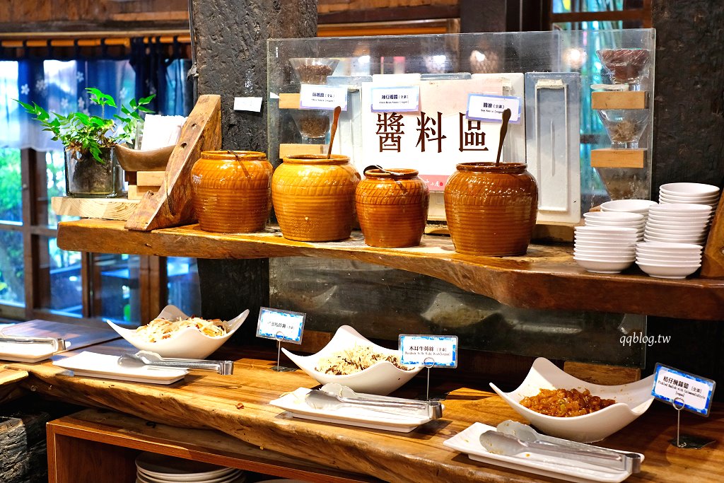 苗栗三義︱卓也小屋渡假園區．春暖花開賞花的季節，療鬱手作花朵移印染，蔬食百匯+下午茶，玩樂一整天 @QQ的懶骨頭