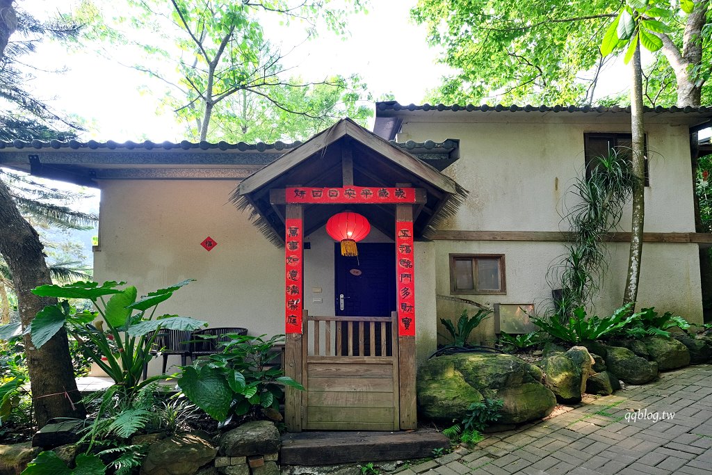 苗栗三義︱卓也小屋渡假園區．春暖花開賞花的季節，療鬱手作花朵移印染，蔬食百匯+下午茶，玩樂一整天 @QQ的懶骨頭