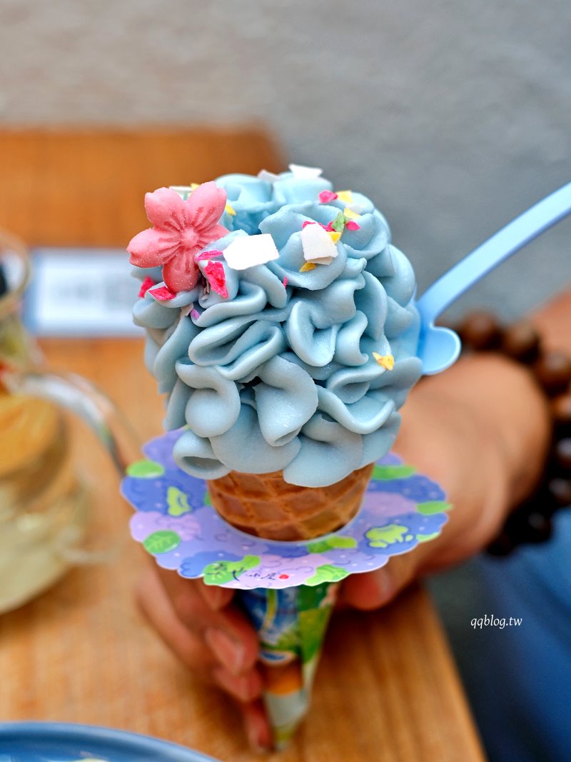 苗栗三義︱卓也小屋渡假園區．春暖花開賞花的季節，療鬱手作花朵移印染，蔬食百匯+下午茶，玩樂一整天 @QQ的懶骨頭