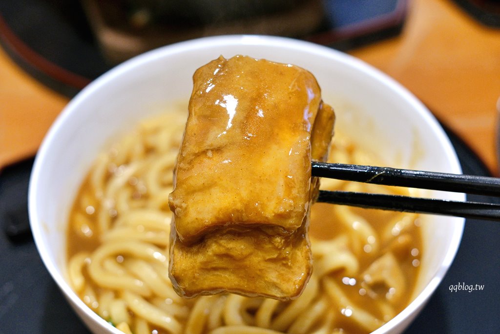 台中東區︱茶寮侘助．飄香在老宅裡的美味的日式咖哩和甜點 @QQ的懶骨頭