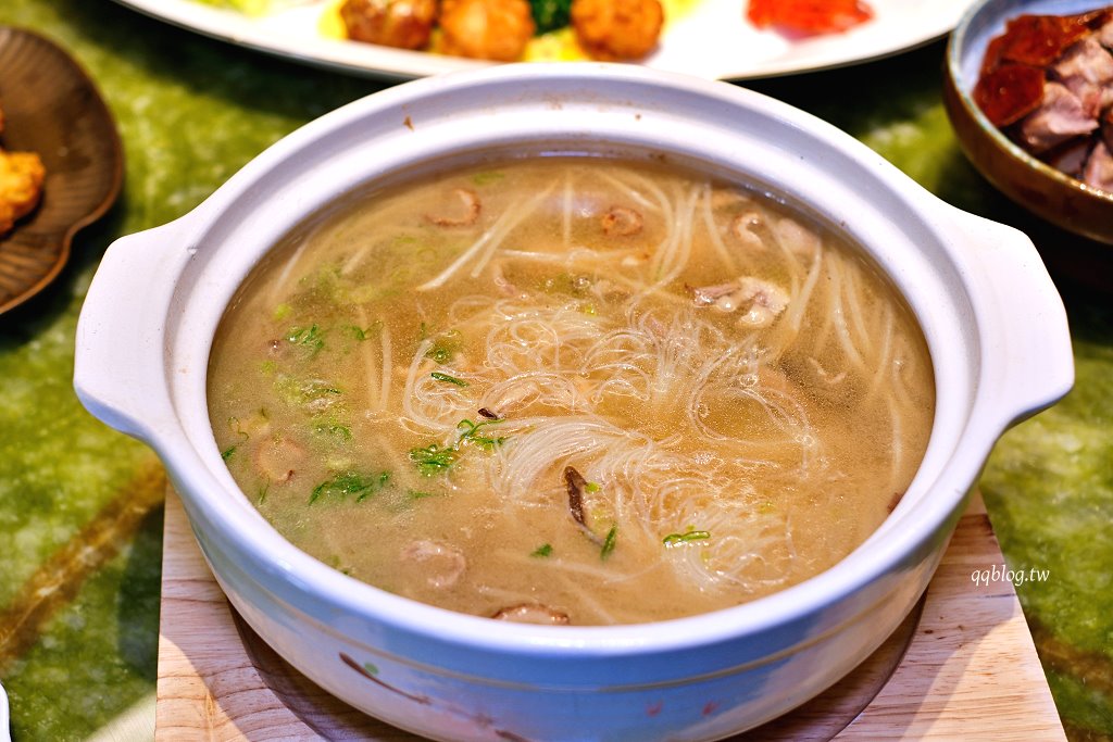 台中北屯︱漢來名人坊@台中漢神洲際．香港米其林品牌台中最新分店，新增燒臘部、片皮鴨 @QQ的懶骨頭