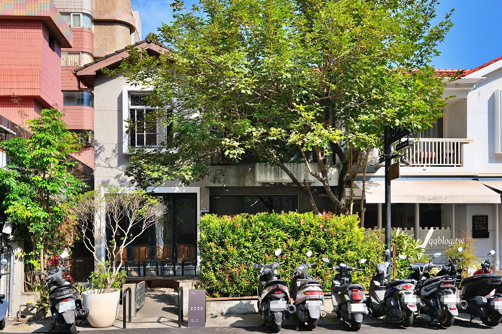 台中西區︱KOPHY coffee&philosophy.精誠商號老字號咖啡館,環境舒適還不限時 @QQ的懶骨頭 台中西區︱KOPHY coffee&philosophy.精誠商號老字號咖啡館,環境舒適還不限時 @QQ的懶骨頭