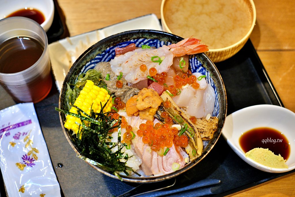 台南中西區︱兵衛丼どんぶり専門店．家庭式海鮮丼飯專門店，滿滿一碗海鮮超滿足 @QQ的懶骨頭