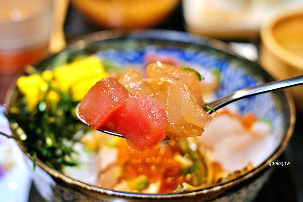 台南中西區︱兵衛丼どんぶり専門店．家庭式海鮮丼飯專門店，滿滿一碗海鮮超滿足 @QQ的懶骨頭