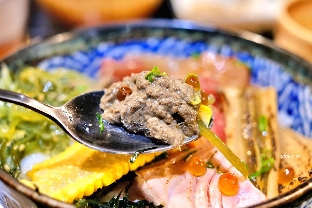 台南中西區︱兵衛丼どんぶり専門店．家庭式海鮮丼飯專門店，滿滿一碗海鮮超滿足 @QQ的懶骨頭