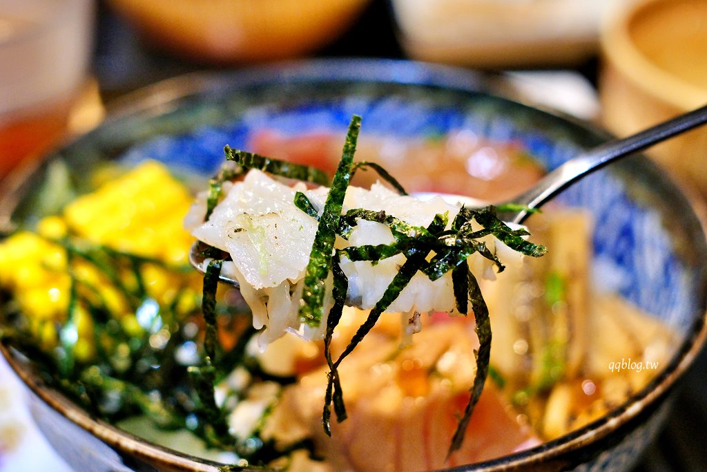 台南中西區︱兵衛丼どんぶり専門店．家庭式海鮮丼飯專門店，滿滿一碗海鮮超滿足 @QQ的懶骨頭