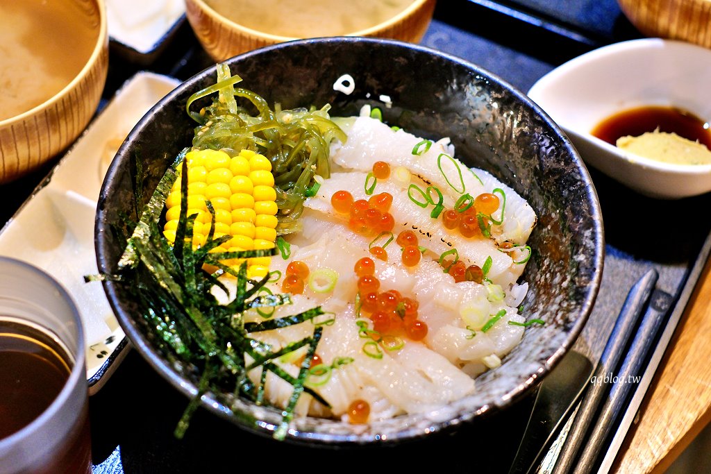 台南中西區︱兵衛丼どんぶり専門店．家庭式海鮮丼飯專門店，滿滿一碗海鮮超滿足 @QQ的懶骨頭