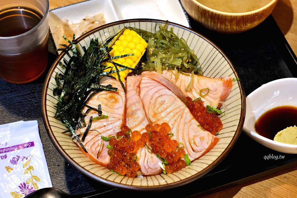 台南中西區︱兵衛丼どんぶり専門店．家庭式海鮮丼飯專門店，滿滿一碗海鮮超滿足 @QQ的懶骨頭