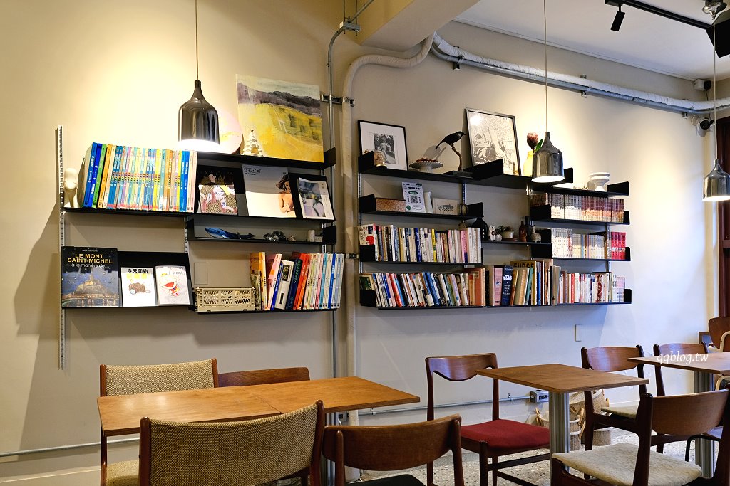 台中西區︱若草甜點店.搬新家環境更舒適,甜點依然有水準 @QQ的懶骨頭 台中西區︱若草甜點店.搬新家環境更舒適,甜點依然有水準 @QQ的懶骨頭