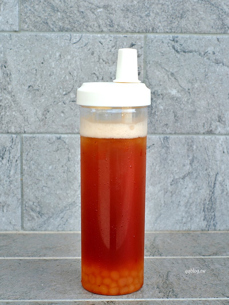 苗栗通宵︱白沙屯馥湘茶飲品．白沙屯在地手搖飲品牌，有自己的特色，每次來必買 @QQ的懶骨頭