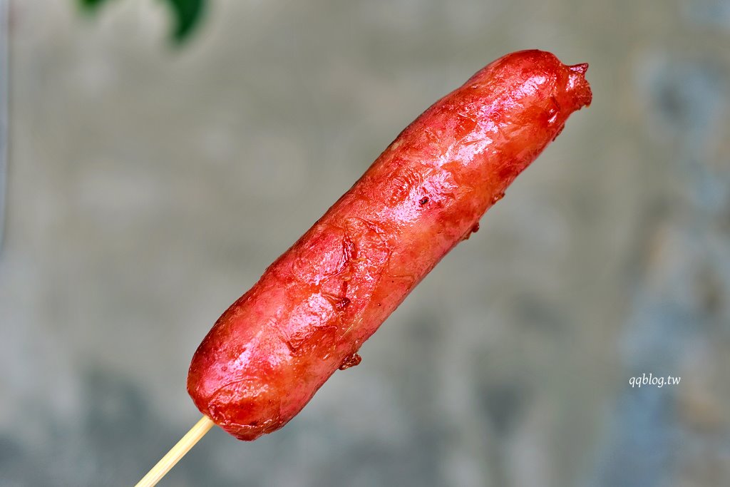 苗栗通宵︱阿明師噴汁香腸.廟前古早味香腸攤,綜合口味雙重口感 @QQ的懶骨頭 苗栗通宵︱阿明師噴汁香腸.廟前古早味香腸攤,綜合口味雙重口感 @QQ的懶骨頭