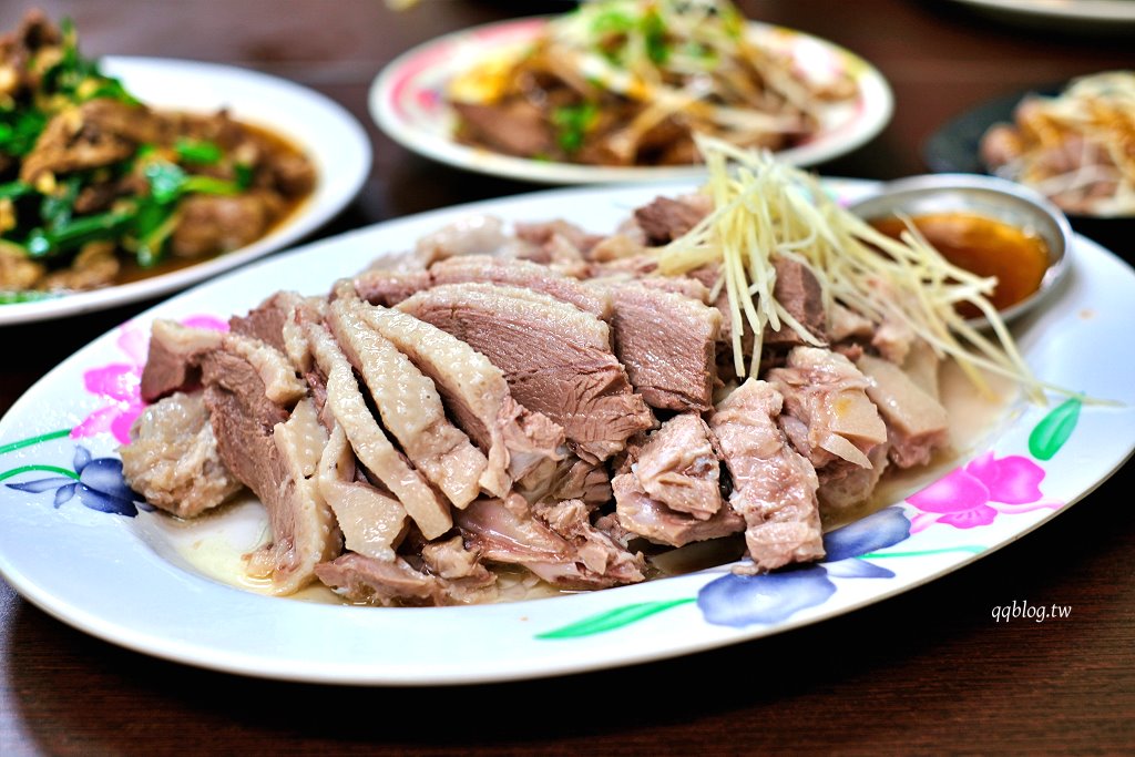 苗栗苑裡︱社苓鵝肉店．在地人推薦的私房巷弄美食，新鮮現切鵝肉每桌都有一份 @QQ的懶骨頭