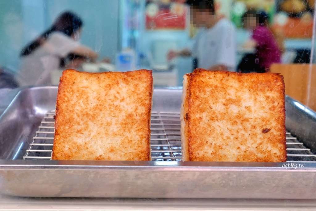 苗栗通霄︱白沙屯泡菜蘿蔔糕.古早味蘿蔔糕新吃法,拱天宮指定伴手禮 @QQ的懶骨頭 苗栗通霄︱白沙屯泡菜蘿蔔糕.古早味蘿蔔糕新吃法,拱天宮指定伴手禮 @QQ的懶骨頭