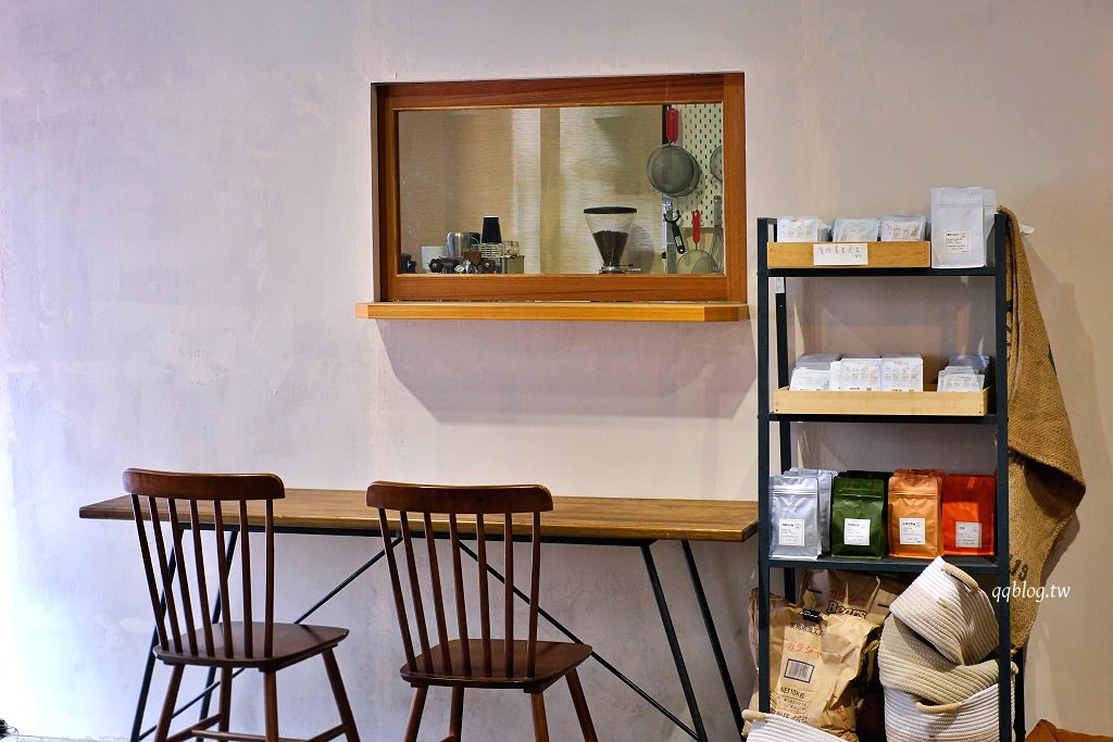 苗栗通霄︱初來甜點 スイーツ．巷弄裡的文青甜點店，離開前再買一杯馥湘手搖飲 @QQ的懶骨頭