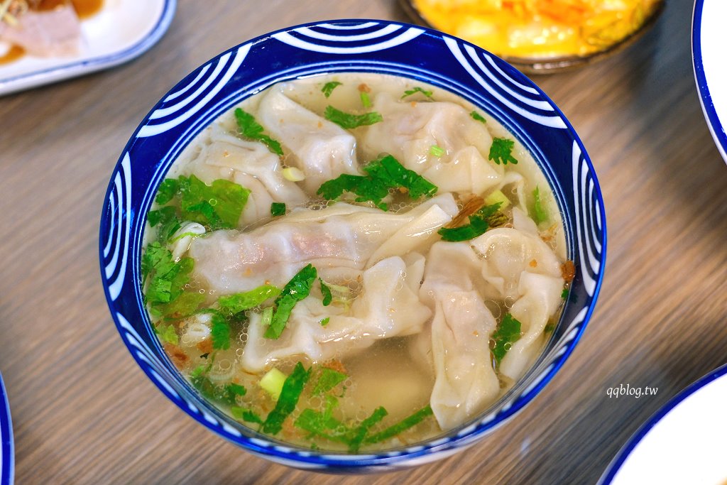 苗栗三義︱鄉村麵館．傳承三代的老字號客家麵館，用餐空間寬敞舒適 @QQ的懶骨頭