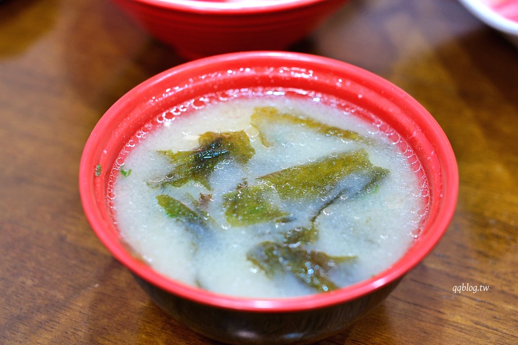 苗栗通霄︱阿叡丼飯 生魚片 壽司.超厚切生魚片,價格親民又大碗 @QQ的懶骨頭 苗栗通霄︱阿叡丼飯 生魚片 壽司.超厚切生魚片,價格親民又大碗 @QQ的懶骨頭