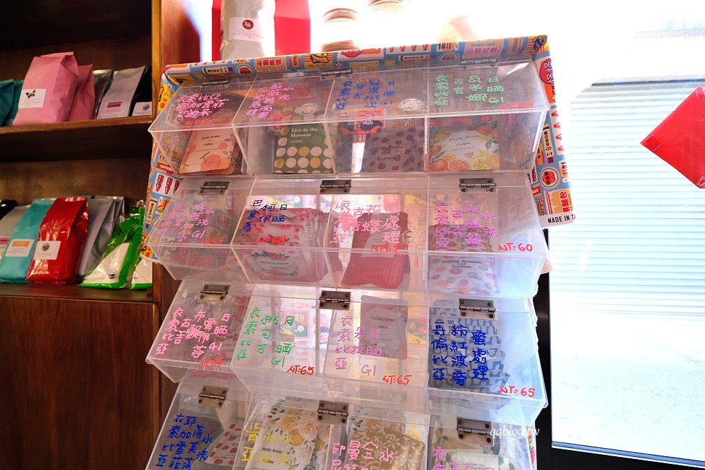 台中豐原︱昆榮商行．藏身在小巷弄裡的咖啡館，近豐原國小、葫蘆墩圳停車場 @QQ的懶骨頭