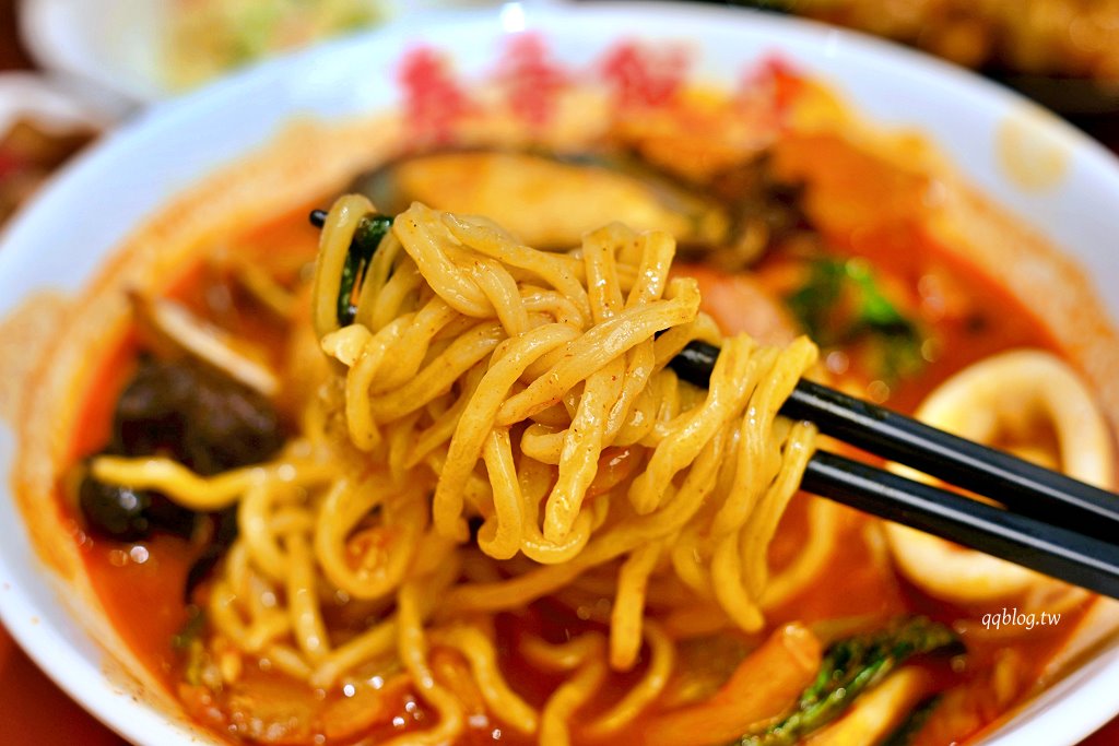 台中北屯︱春香飯店．兩班家旗下韓式中華料理進駐漢神洲際，必點韓式酢醬麵、糖醋肉 @QQ的懶骨頭