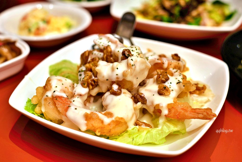 台中北屯︱春香飯店．兩班家旗下韓式中華料理進駐漢神洲際，必點韓式酢醬麵、糖醋肉 @QQ的懶骨頭