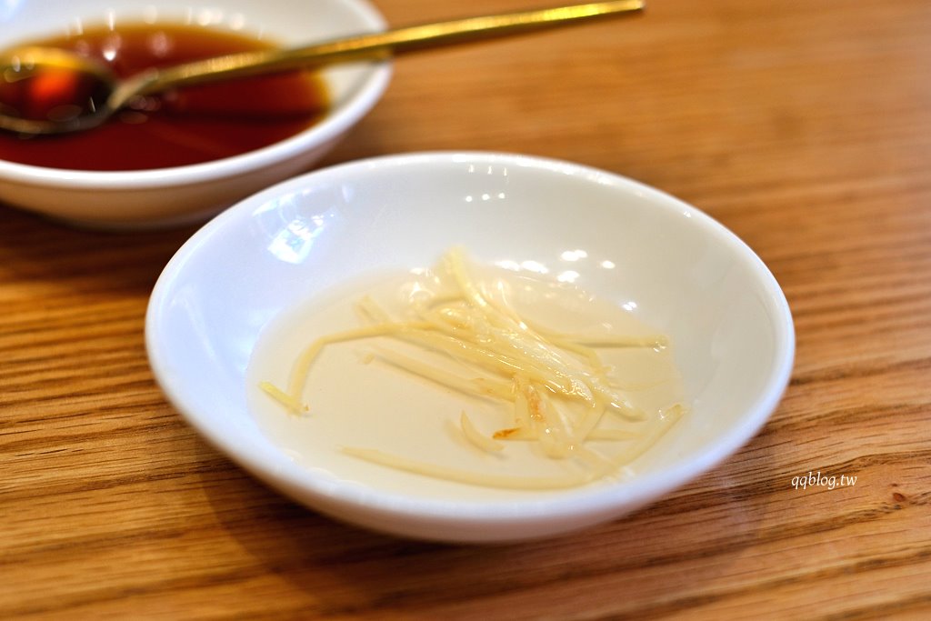 台中中區︱沁園春 創始店.營業超過70年的老字號江浙料理,連續多年獲得米其林必比登推薦 @QQ的懶骨頭 台中中區︱沁園春 創始店.營業超過70年的老字號江浙料理,連續多年獲得米其林必比登推薦 @QQ的懶骨頭